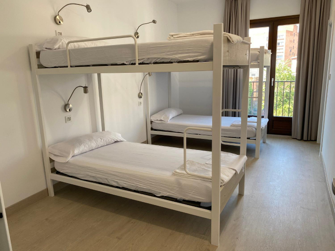 Others 4, PALACIO REAL HOSTEL, León