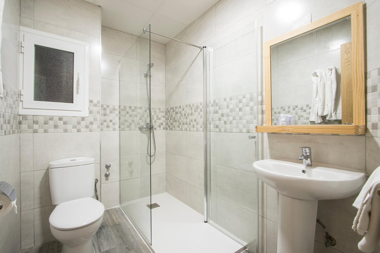 Bathroom 3, Hotel Benidorm City Olympia, Alicante