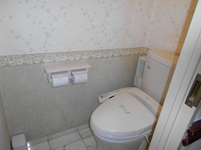 Bathroom 5