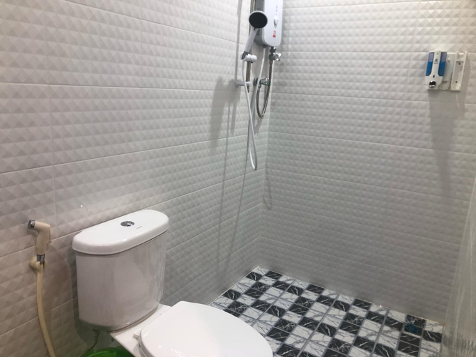 Bathroom 3, That Luang Place House, Luang Prabang