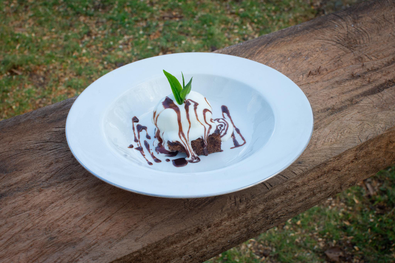 Food & Drinks 4, Serene Villa, Hildummulla