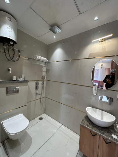 Bathroom 4, AATITHYAM RESIDENCY, Gurgaon