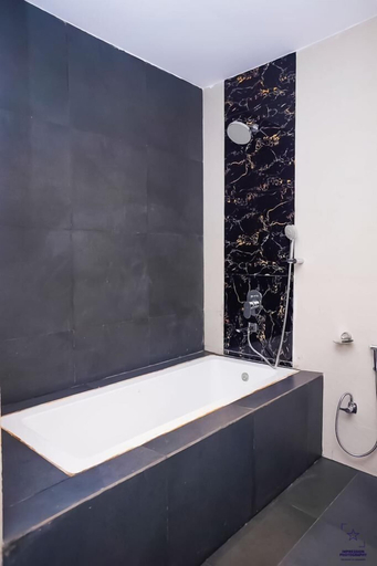 Bathroom 2, Ravissant Hotel Mandrem, North Goa