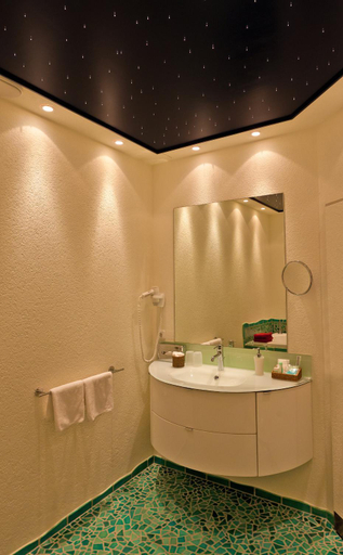 Bathroom 3