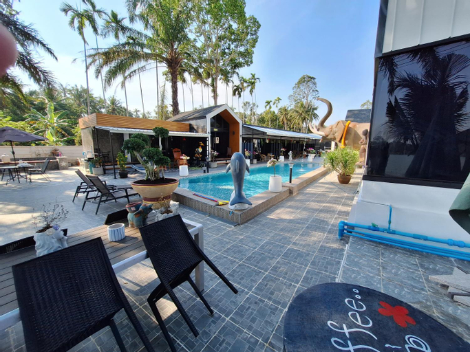 Others 4, River Pool Villa, Muang Chumphon