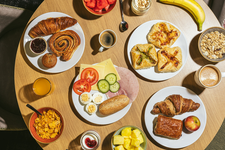 Food & Drinks