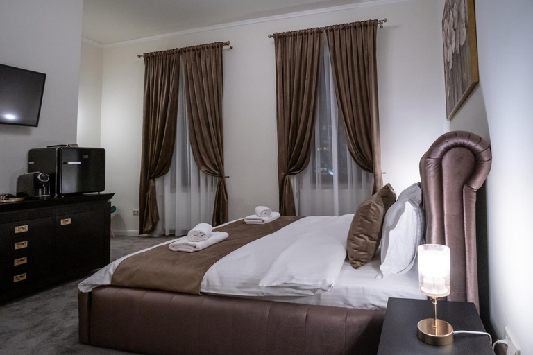 Others 5, The Nest Boutique, Baia Mare