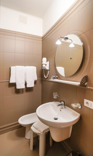 Bathroom 20