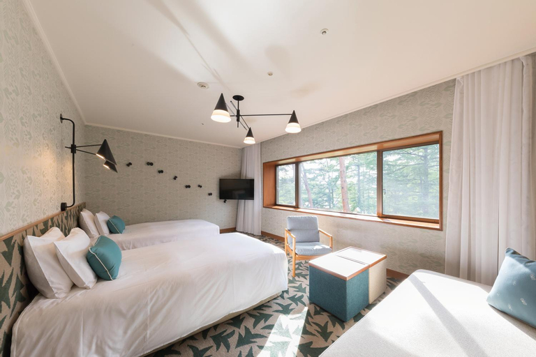 Bedroom 15