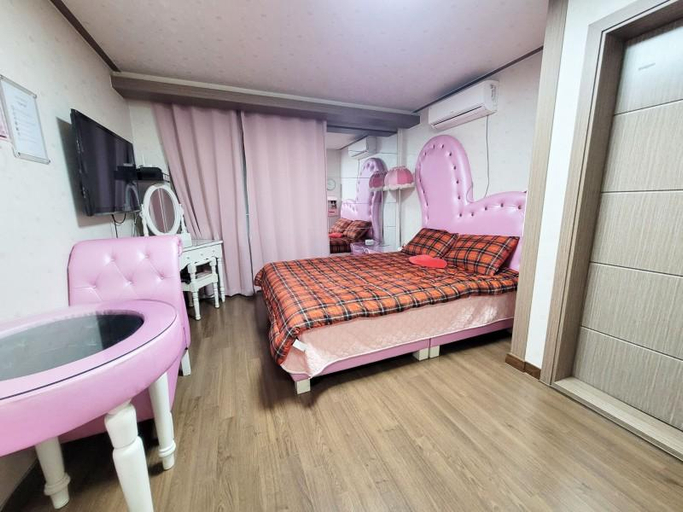 Bedroom, Yangpyeong Geuraegeurae Pension, Yangpyeong