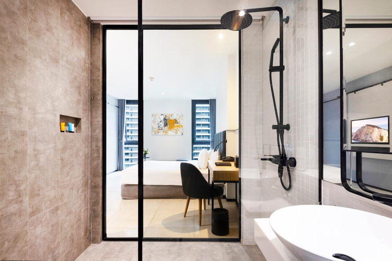 Bathroom 17