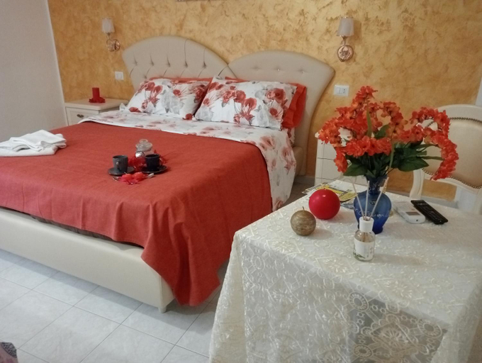 Others 5, Piccola Residenza Cassandra, Vibo Valentia