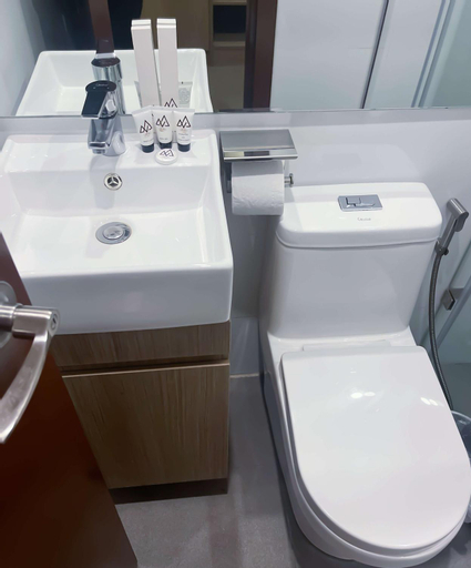 Bathroom 9