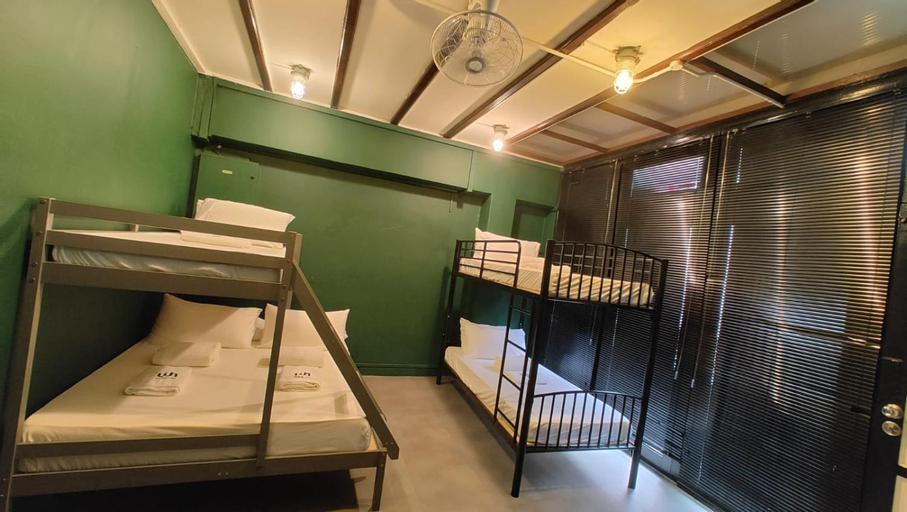 Bedroom 16