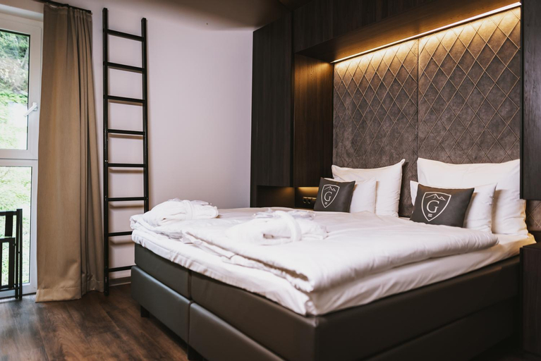 Bedroom 9
