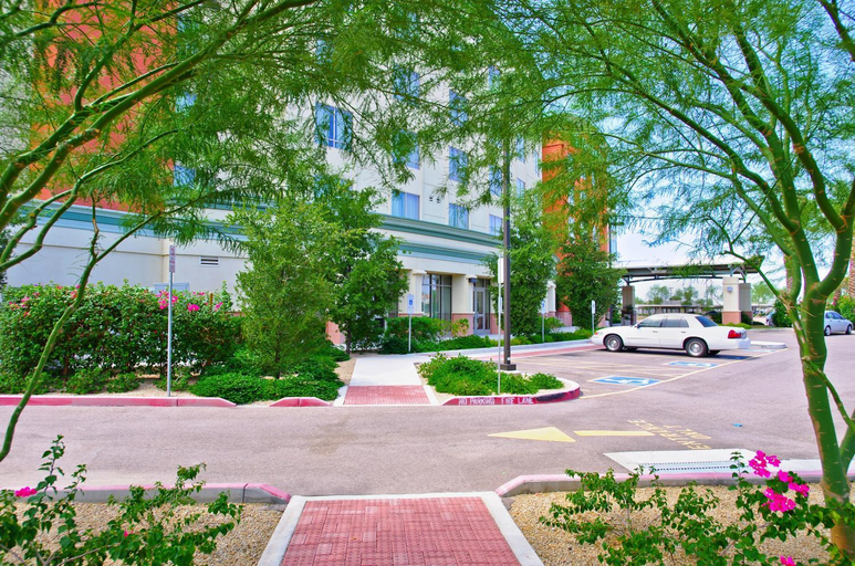 Exterior & Views 1, Holiday Inn Phoenix Airport By IHG, Maricopa