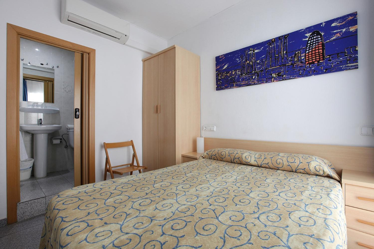 Bedroom 2, Hostal L'Alba, Girona