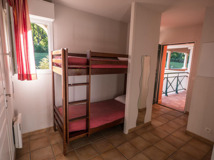 Bedroom 12