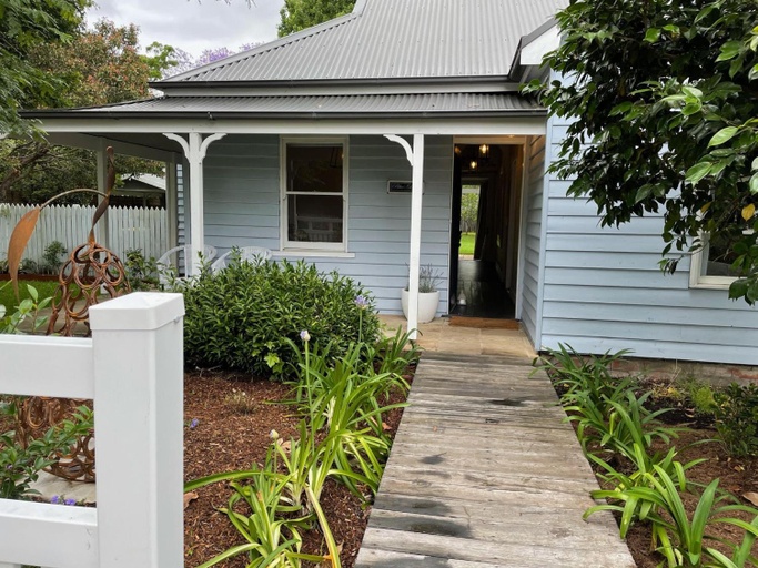 Blue Belle Cottage Berry, Shoalhaven - Pt B