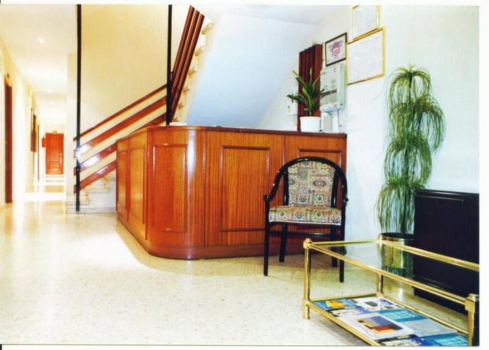 Others 3, Hostal Niza, Badajoz