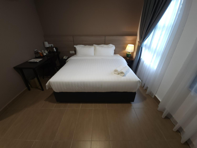 Bedroom 8