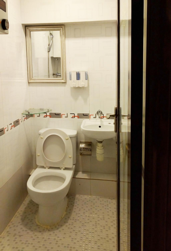 Bathroom 7