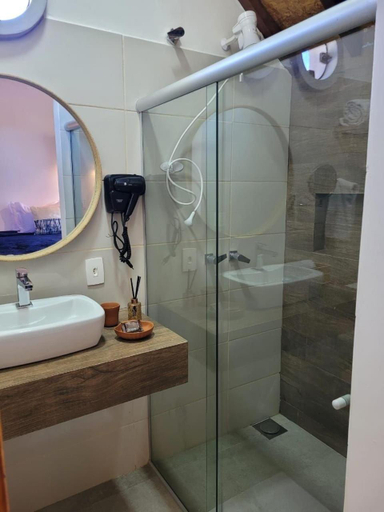 Bathroom 11