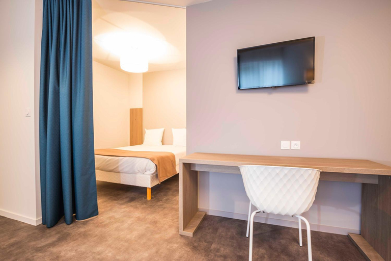 Bedroom 2, Aparthotel Adagio Access Saint-Nazaire, Loire-Atlantique