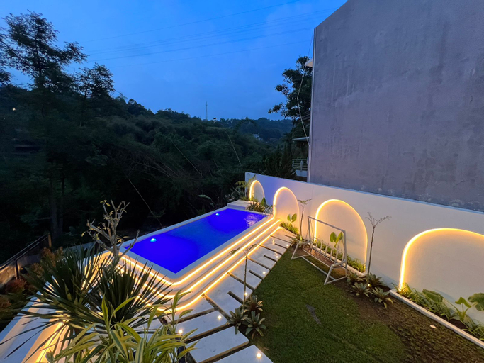 Swimming Pool 5