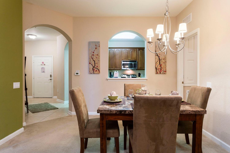 Others 5, Spacious 2BR 2BA with Balcony 5 Mins to Convention Center & Epic Universe, Orange