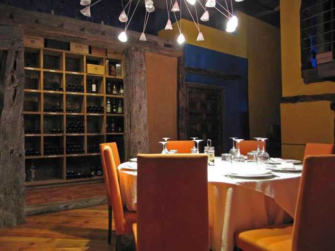 Food & Drinks 5, La Casa Del Cura De Calatanazor, Soria
