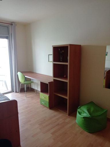Others 5, Triplex, Girona