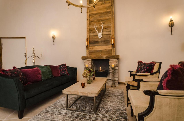 Public Area 4, Black Diamond Lodge Penthouse, Savoie