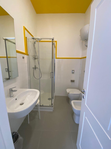 Bathroom 2, ILPOSTOGIUSTO, Napoli