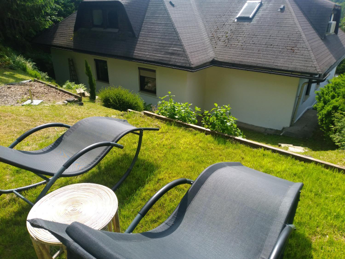 Others 3, Villa-Stern, Klagenfurt