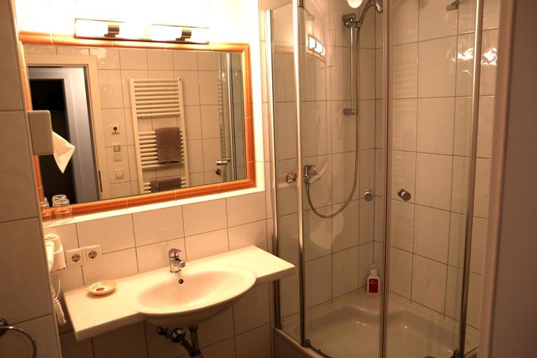 Bathroom 5, Sport und Familienhotel Klausen, Kitzbühel