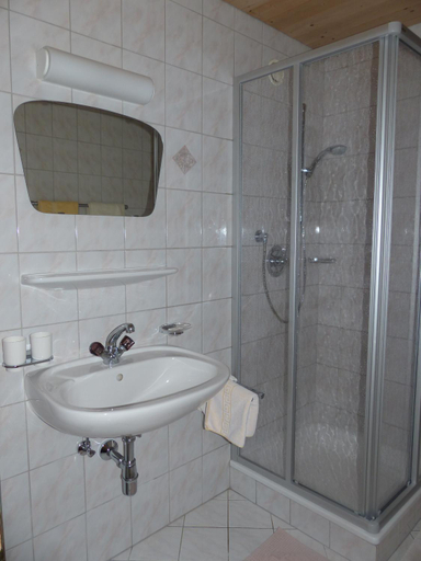 Bathroom, Gastehaus Alpenland, Schwaz