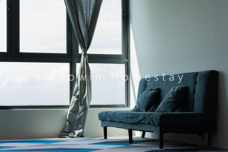Exterior & Views 21