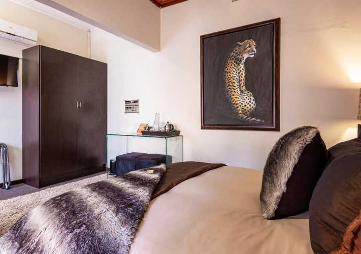 Bedroom 6