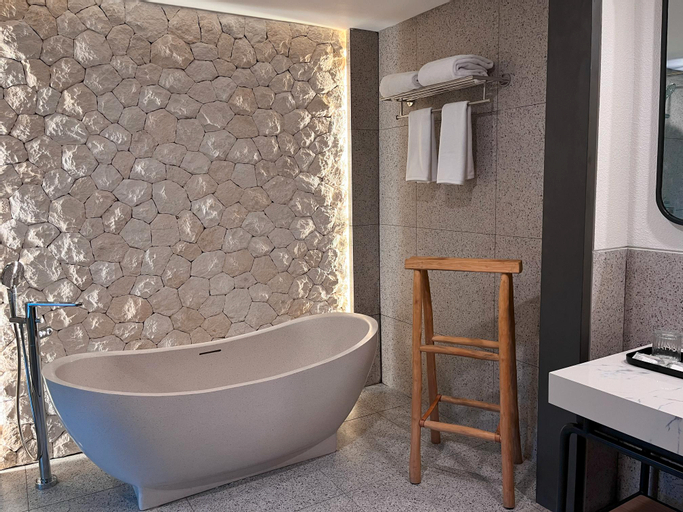 Bathroom 21