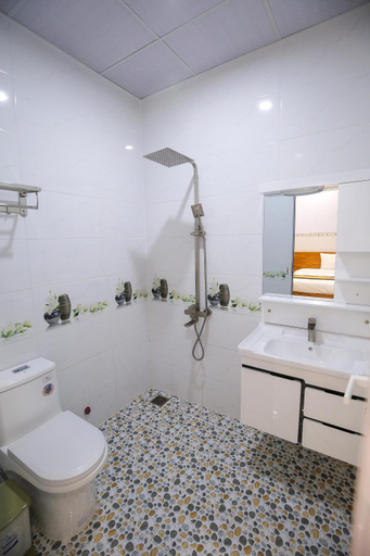 Bathroom 4, Hotel Huong Dao, Côn Đảo