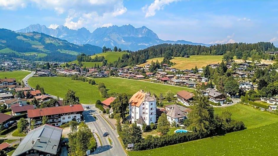 Public Area 3, Schloss Munichau, Kitzbühel