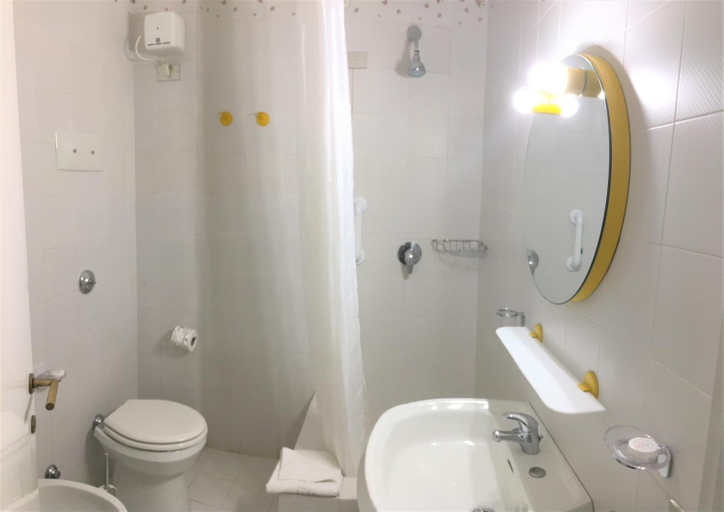 Bathroom 2, Residence Bouganville, Olbia-Tempio