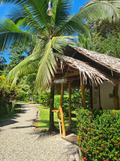 Public Area, La Rana De Cahuita, Talamanca