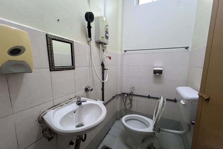 Bedroom 4, Seri Kemaman Inn, Chukai Terengganu, Kemaman