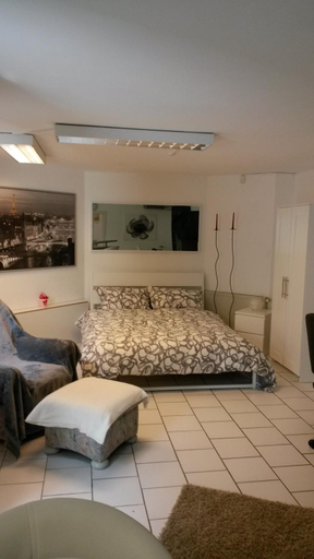 Others 5, Ferienwohnung Bella, Koblenz