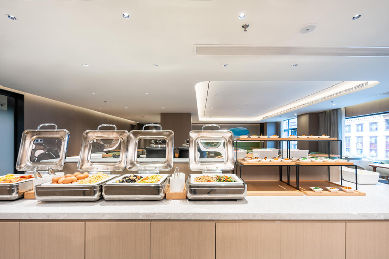 Food & Drinks 5, Ji Hotel Linzhi Bayi Street, Nyingtri