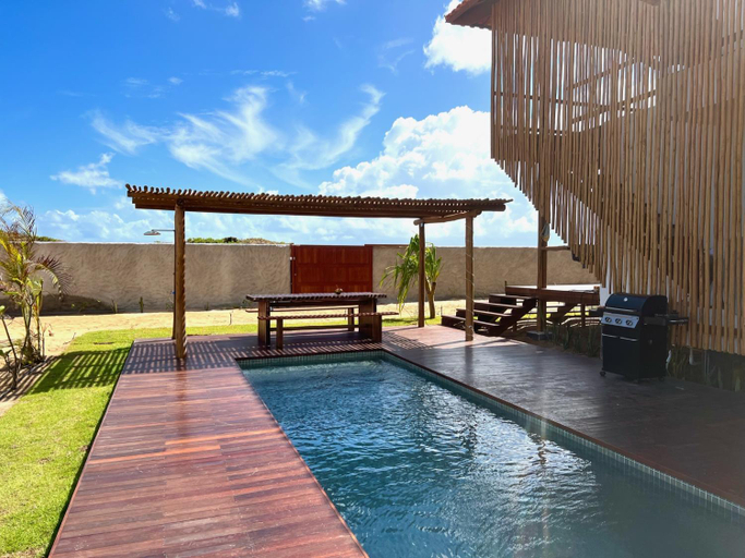 Swimming Pool 16