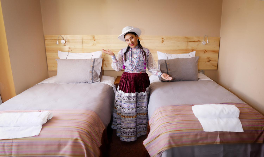 Bedroom 2, Colibri Inn, Caylloma
