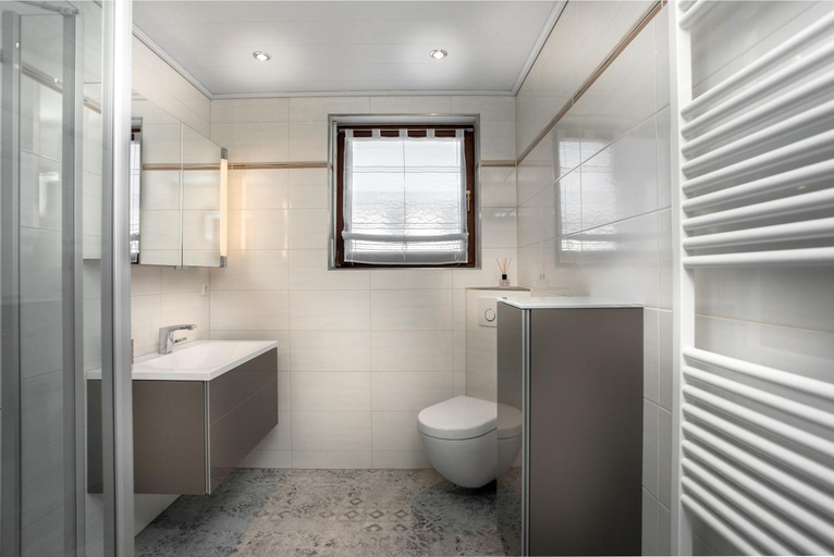 Bathroom 2, Ferienhaus Villa Milla Nurnberg, Nürnberg